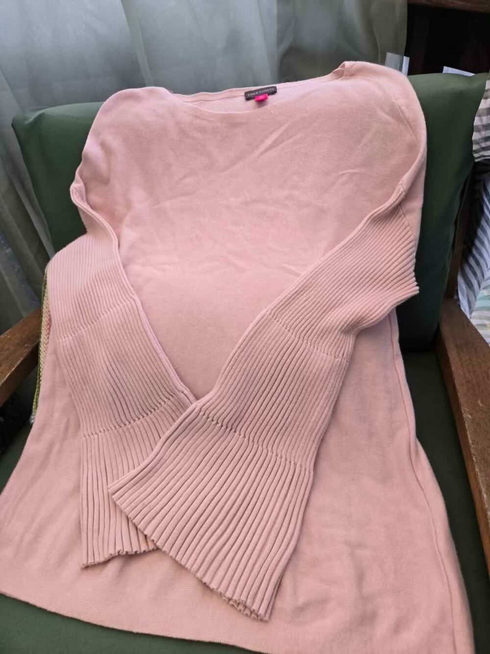 Vince Camuto Sweater Medium